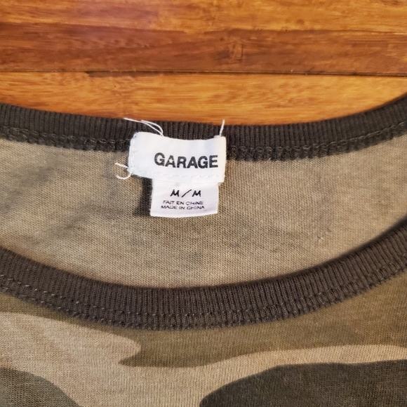 Garage camo crop tee - Picture 2 of 2